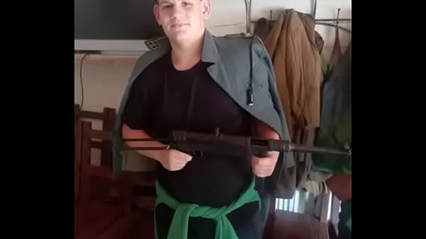 Nonton Большой член и красивая форма thumbnail