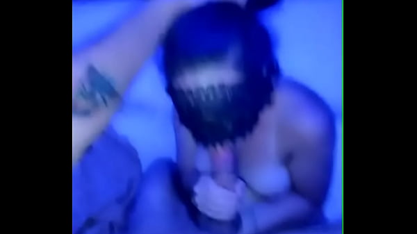 Contratada es follada por extranjero 