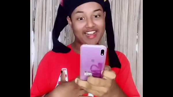 Mi prima me pide que le ayude en algo y lo terminamos haciendo