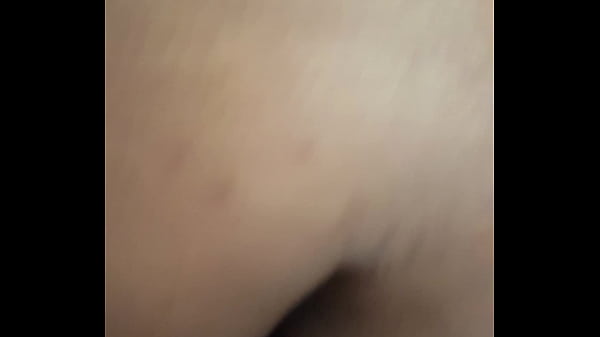 Play MP4 - Lil chick at subway