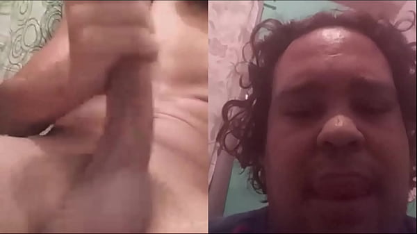 Safado se mostra no skype 