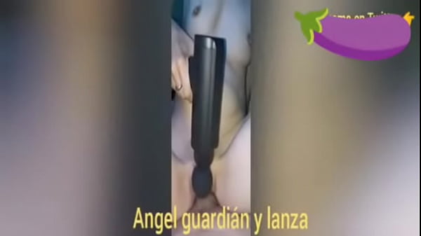 Mi_prim0 merompe el culo con un consoladorpotenteme cogey se corre en mi culo