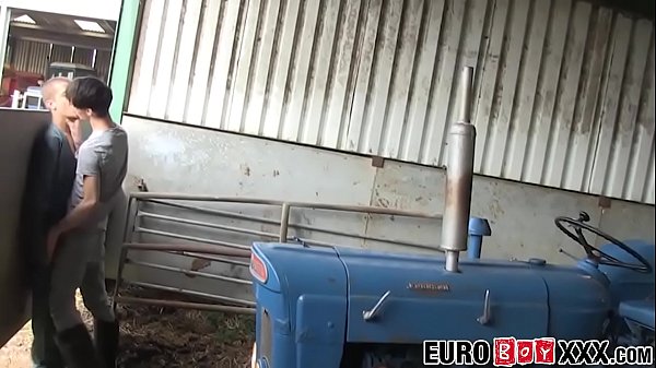 Play MP4 - Skinny young gay shoots jizz over farm equipment after anal