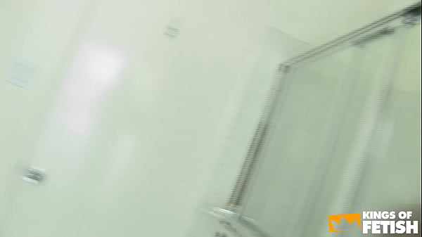 Horny Ebony Masturbate With Toys In The Bathtub And Calls The Plumber To Bang Her thumbnail