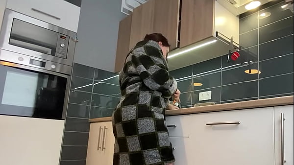 Play MP4 - Wanted to cook yourself breakfast but i fucked her ass