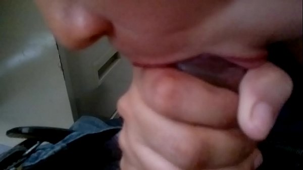 Mi novia dandole duro. 