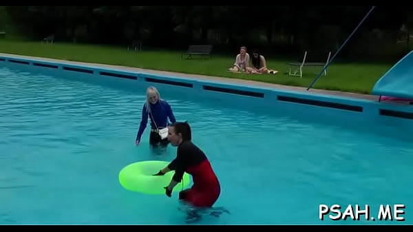 Girl'_s bald pussy fucked hard video thumbnail