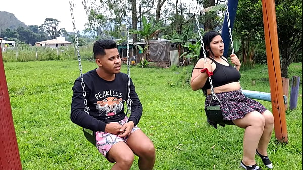 Nonton Sexy And Hot Mature Woman thumbnail