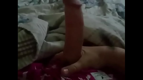 Play MP4 - Him jacking off