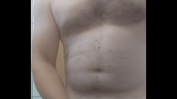 Imi place foarte mult sa ma masturbez la webcam si sa imi beau pisatul si sperma! 