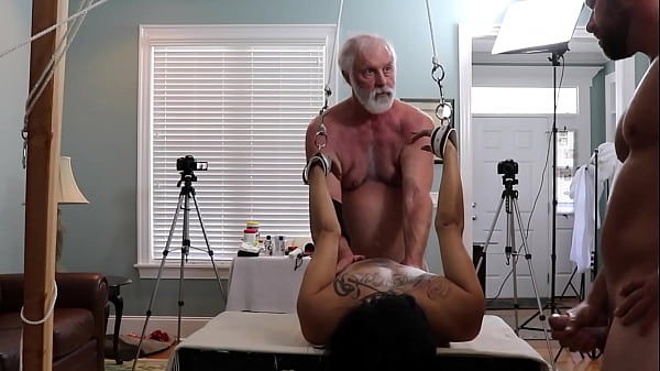 Gia Vendetti (DSC8-5) BDSM_Bondage Oral Doggystyle_Creampie Toys