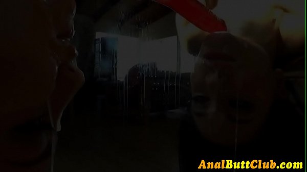 Nonton Roundass Ho Throats Dildo thumbnail