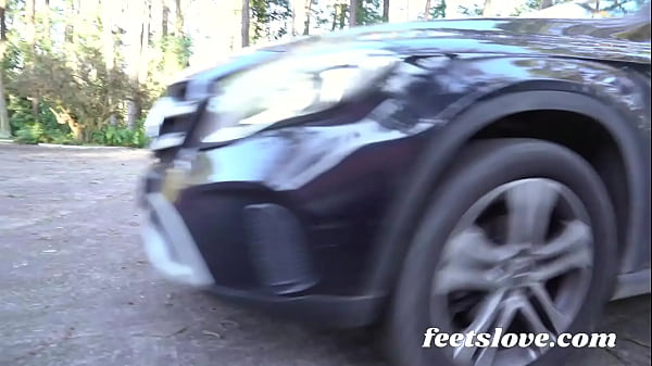 Play MP4 - Crazy Nina with her pretty feets getting fucked in the ass