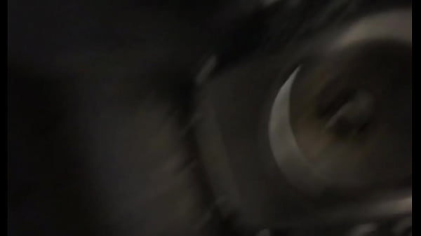 Play MP4 - pisse sur une aire de repos