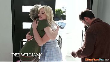 Nonton Tommy P And Dee Williams Made Their Daughterinlaw Lexi Lore Insecure About Her Test Tomorrow.who Gonna Anal Fuck Her Now To Clear Her Mind? thumbnail