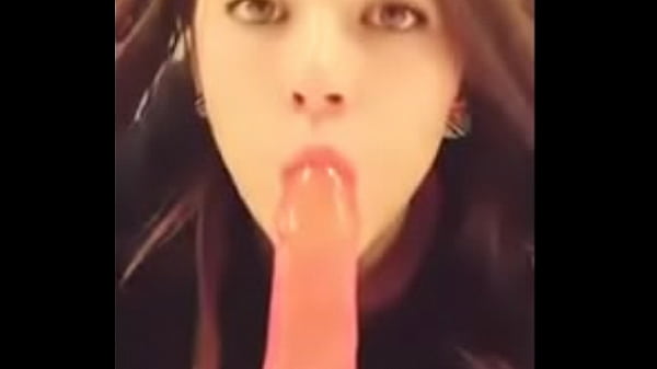 Beautiful_eyes girl sucking dildo