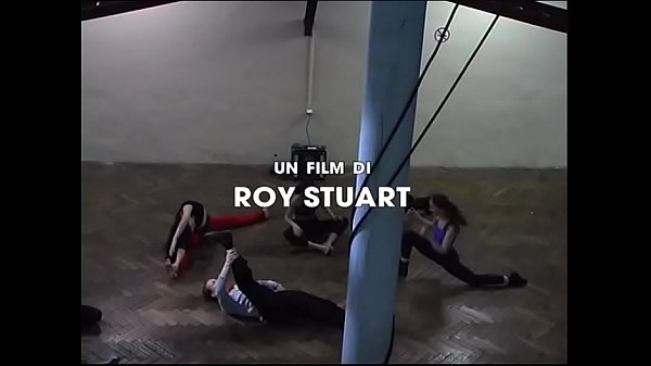 Play MP4 - Julia 2004