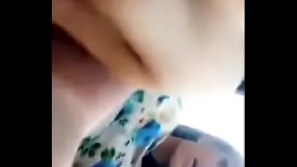 Se_masturba en su_carro