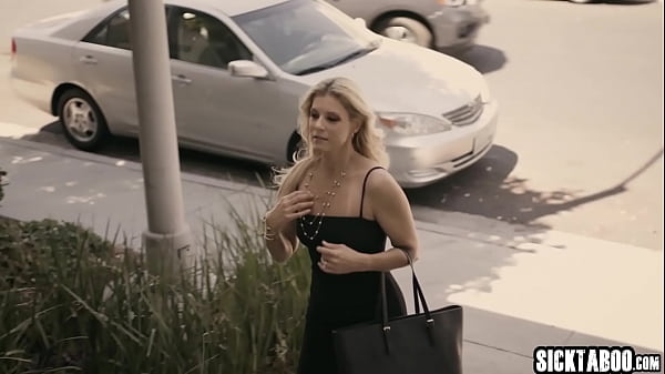 Play MP4 - Crazy big ass mature India Summer passion sucks and fucks so hard by a guy