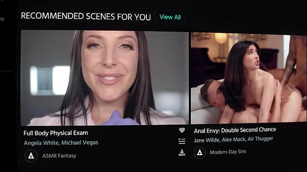 Nonton A Gift Massage Turns Into The Best Gift Ever! thumbnail