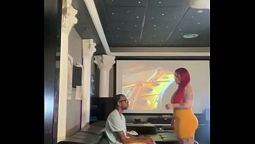 Nonton Druff Shows How It Goes Down Bts thumbnail