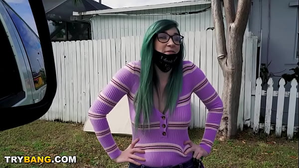 Cute waitress with glasses savannah siren gets a huge dick as a tip on the bangbus