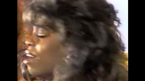 Play MP4 - LBO - M Seris Vol 05 - scene 2 - extract 3