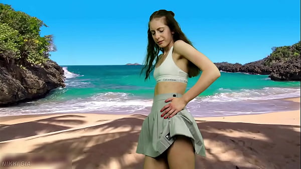 She has no panties wait until the wind blows 