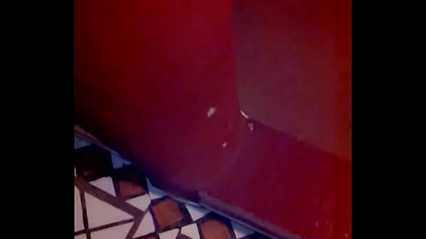 Devil Boy mostrandose 