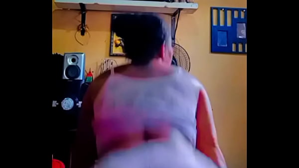 Putinha adora postar sua bunda no instagram