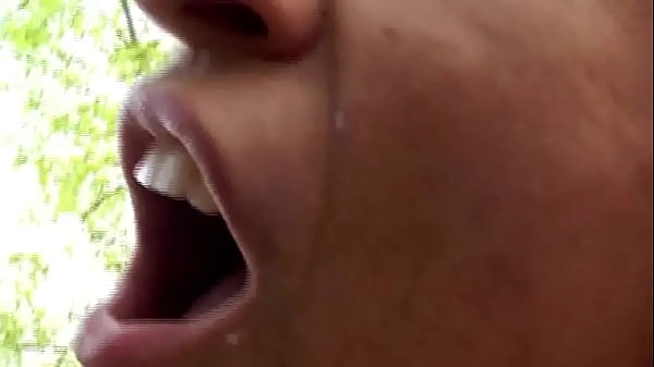 Mia moglie &egrave; una gran puttana le piace scopare con tutti gli uomini