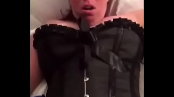 Play MP4 - Side chick