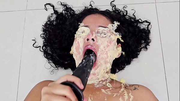 Nonton Puke On My Own Face thumbnail