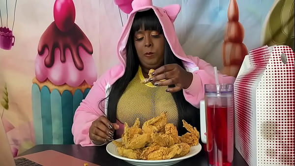 Stuffing while watching porn