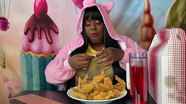 Stuffing while watching porn