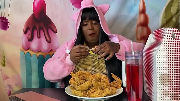 Stuffing while watching porn