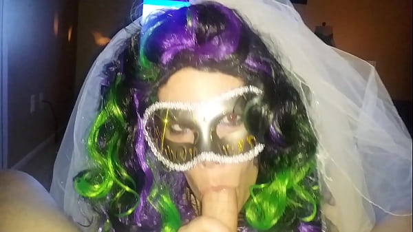 soon to be bride sucks hubbys best man cock the night before_wedding