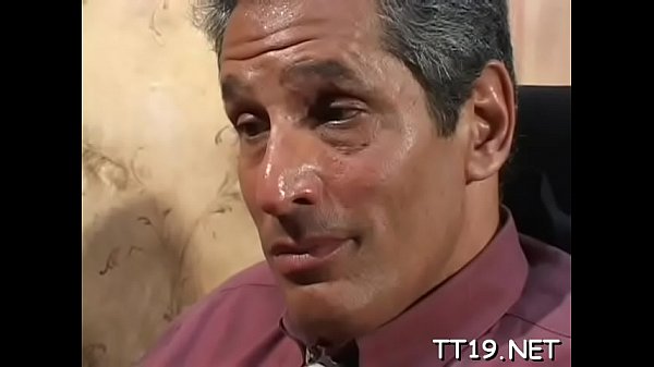 Kinky daryn gets roughly slammed