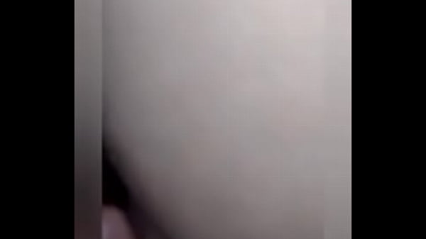 Anal querendo sai e o dotado empurrando 