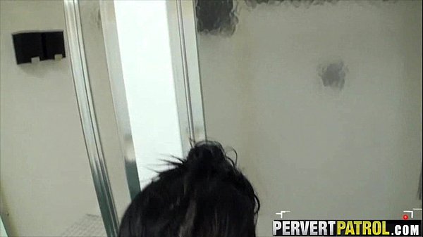 Brunette teendown tofuck inthe showers 3