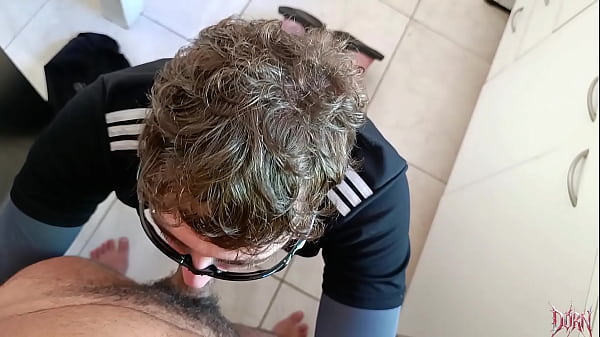 a vizinha mandou o marido me pedir a&ccedil;&uacute;car e n&atilde;o sabia que ele ia me dar leite (COMPLETO NO RED) 