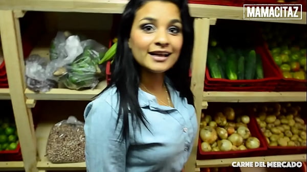 Play MP4 - CARNEDELMERCADO - &lpar;Joa Cienfuegos&comma; Charles Gomez&rpar; - Chubby Brunette With Big Tits Rides A Big Latino Cock