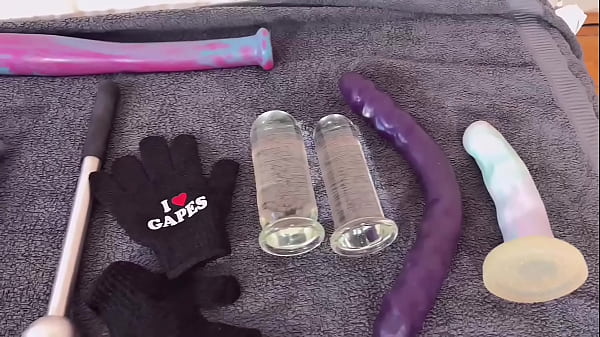 Nonton Clown Girl Lydia Blackhole Episode 2 thumbnail