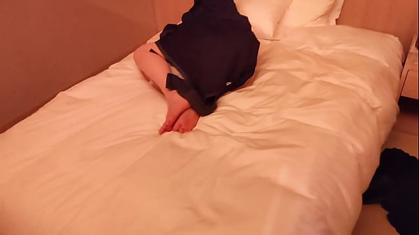 Nonton Sexy Waking Up Japanese Girl thumbnail