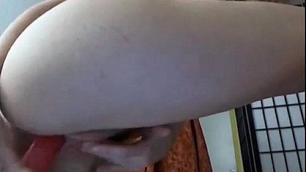 Coed teen with dildo on webcam 