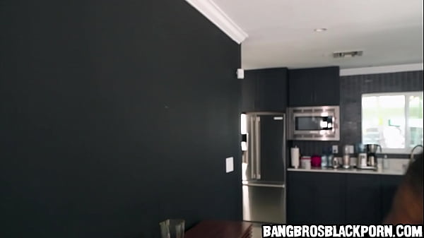 Play MP4 - Black teen begs her stepdad to let her see her boyfriend