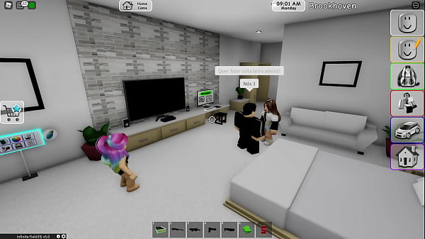 UM PIROCUDO GOZANDO GOSTOSO COMDUAS GOSTOSAS NA CAMA NO ROBLOX