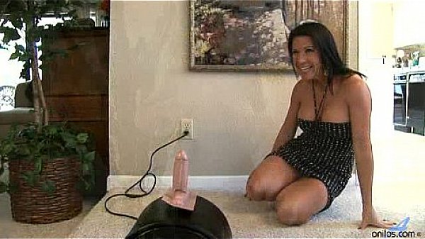 Unforgettable amazing MILF masturabation w/ toys 