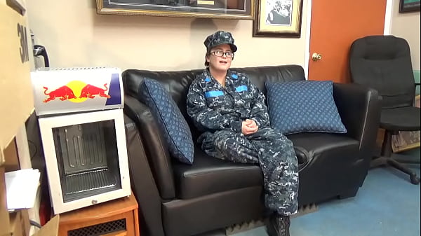 Play MP4 - - Violet navy casting LEFT