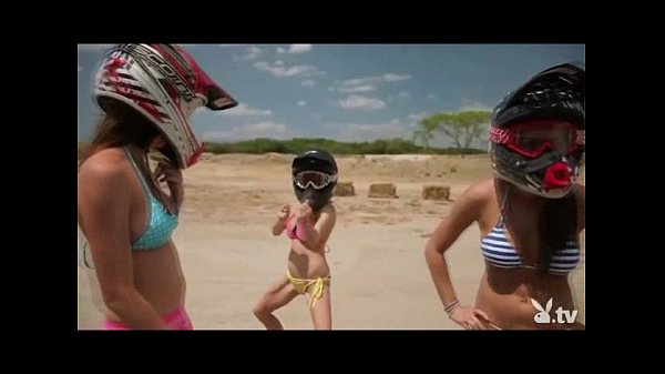 Play MP4 - Topless Motocross Racers&excl;